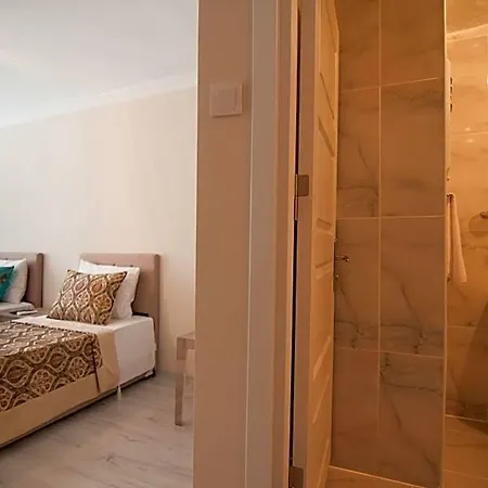 Hotel Estambul 4*