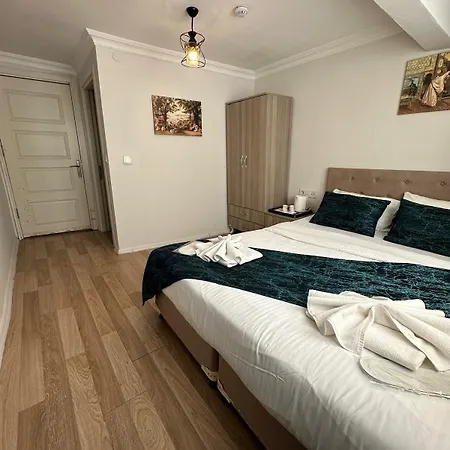 Szálloda Hotel Estambul 4*