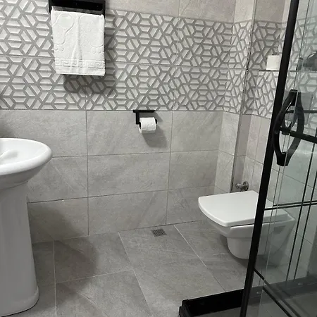 Hotel Estambul מלון 4*